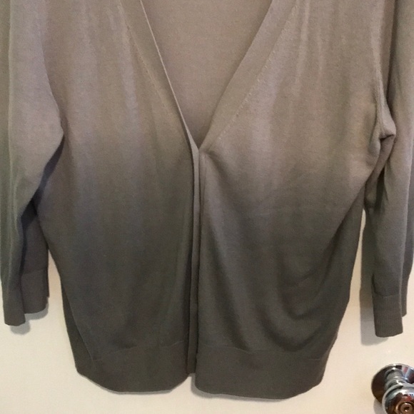 Gap, pretty lightweight summer sweater - Picture 3 of 5